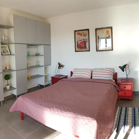Sea View T2 Michelle 10 Min Beach Strip Apartment Albufeira